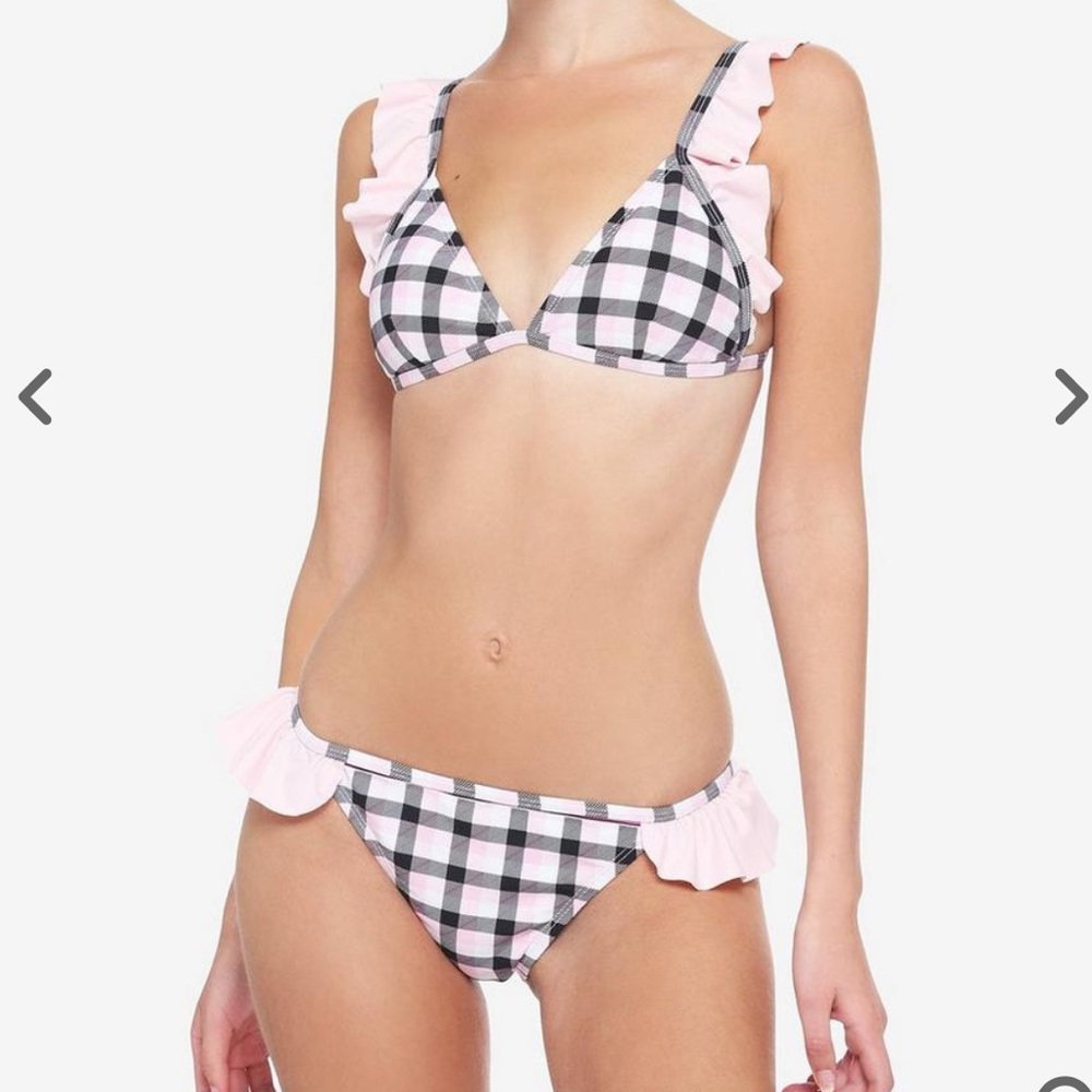 ISO / in search of top OR bottoms! hot topic pink and black plaid ruffle bikini